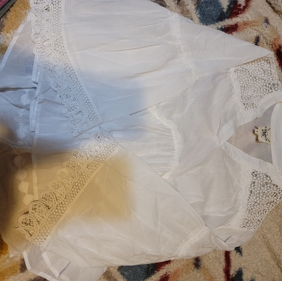 Cotton Rye bell sleeve top medium - Picture 1 of 2